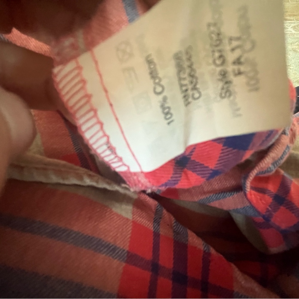 J Crew XL women’s cotton plaid button down. Like new! - Picture 4 of 4